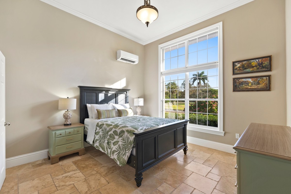 Knickerbocker Estate photo 2