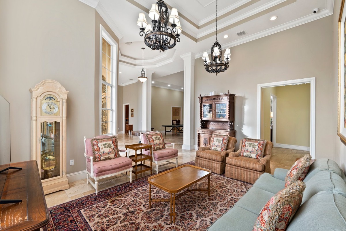 Knickerbocker Estate photo 8