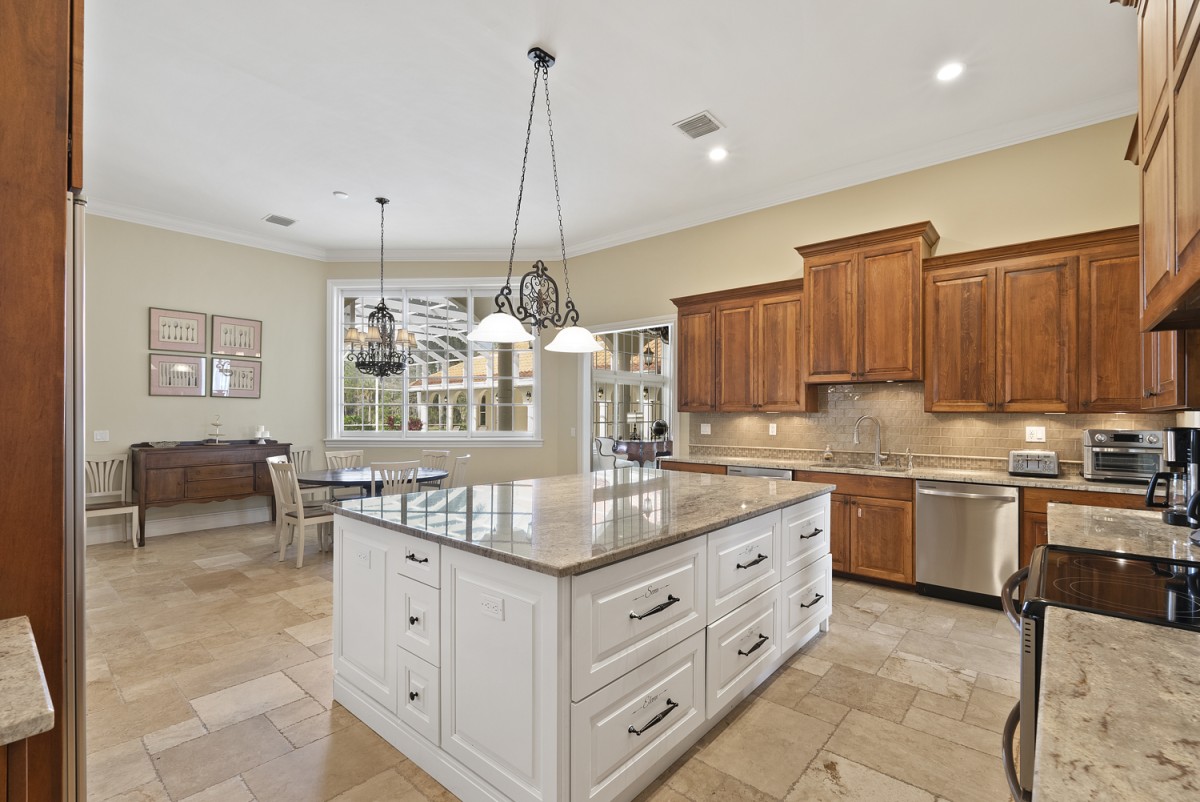 Knickerbocker Estate photo 12