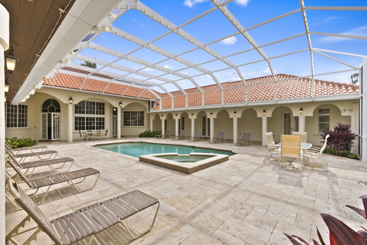 Knickerbocker Estate photo 13