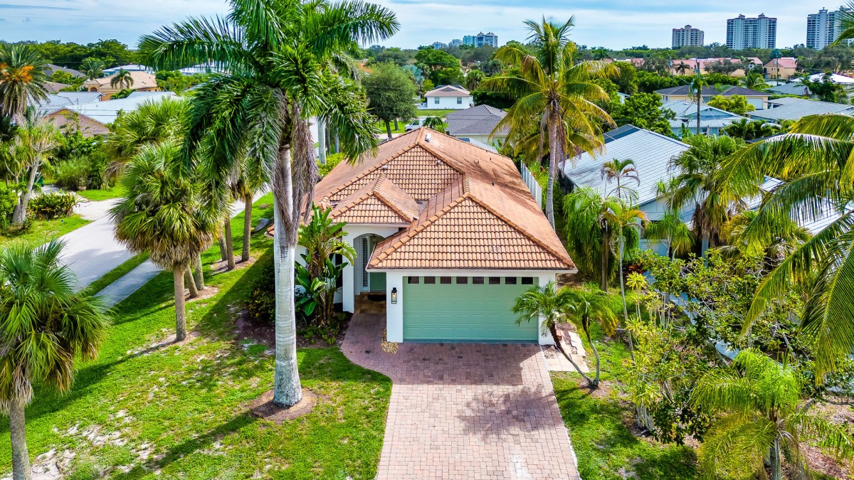 Neapolitan — Naples Park