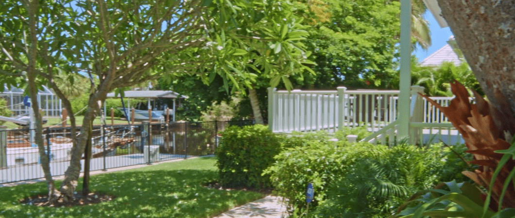 Aqualane Shores: Info & Directions
