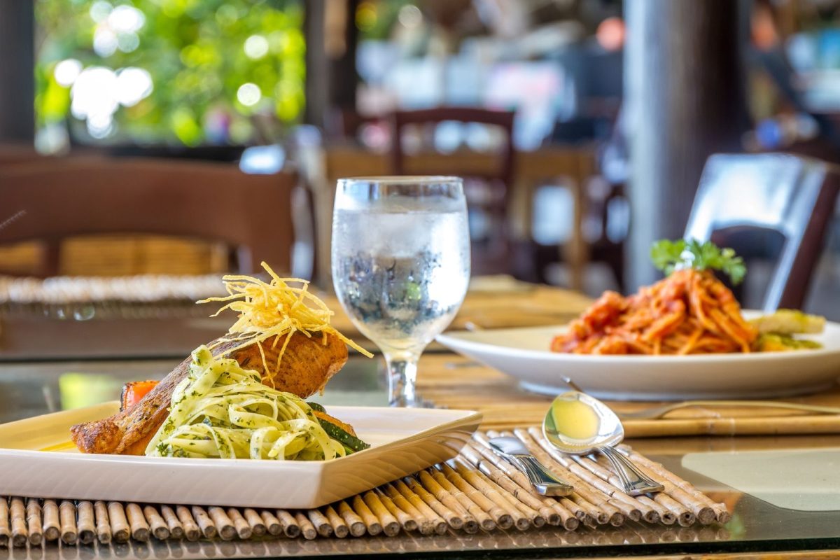 meals at restaurant