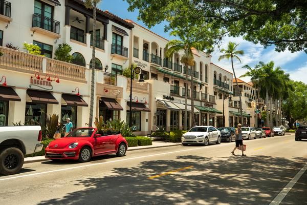 7 Best Restaurants on 5th Ave, Naples
